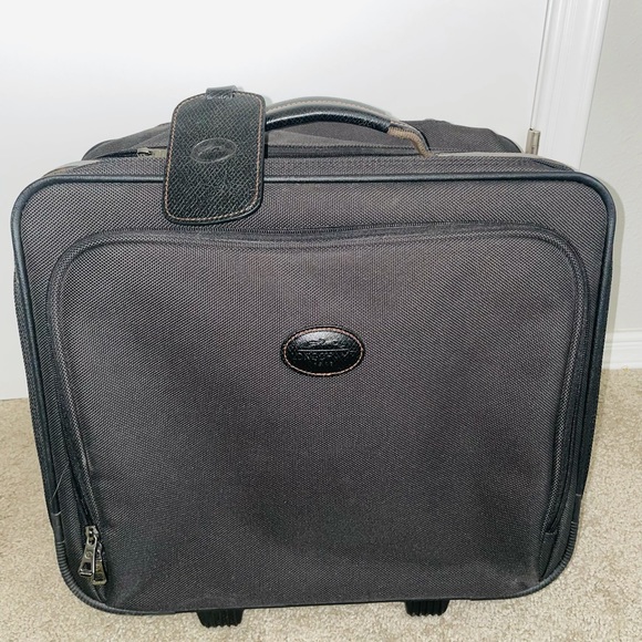 Longchamp Lugagage carry on with wheeels - Picture 2 of 16